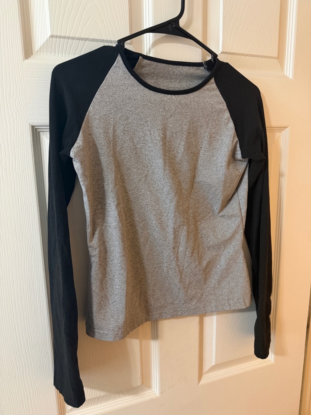 SHEIN Gray Body Black Raglan Long Sleeve Tee
